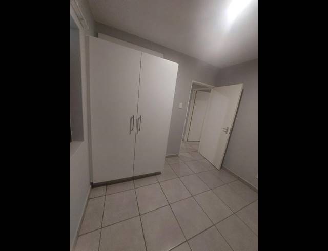 2 BEDROOM PROPERTY TO RENT IN RIVERSIDE VIEW EXT 30